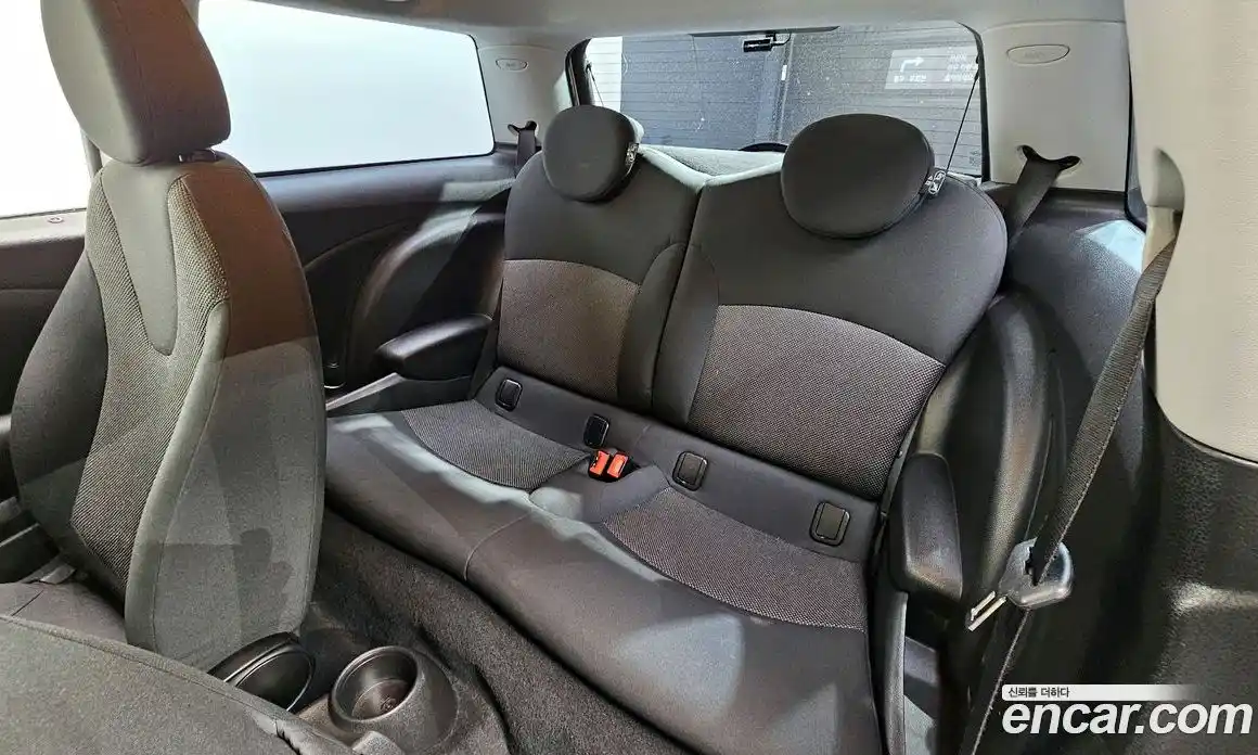 Mini Cooper 2010 1.6 Автомат в Москве № 198452, фото 12