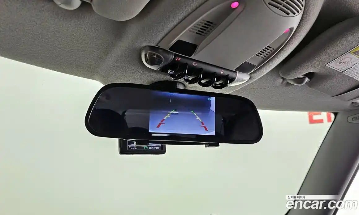 Mini Cooper 2010 1.6 Автомат в Москве № 198452, фото 17