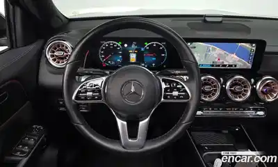 Mercedes-Benz EQB, 2023