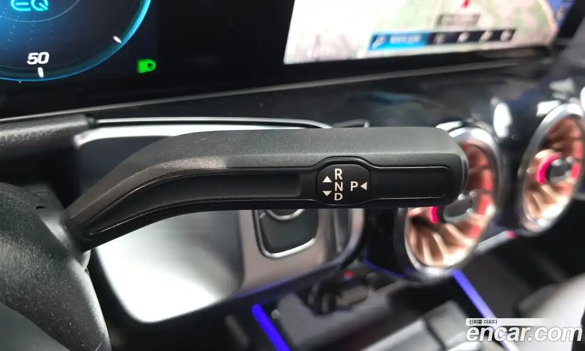 Mercedes-Benz EQB 2023 0.2 Автомат в Москве № 200339, фото 20