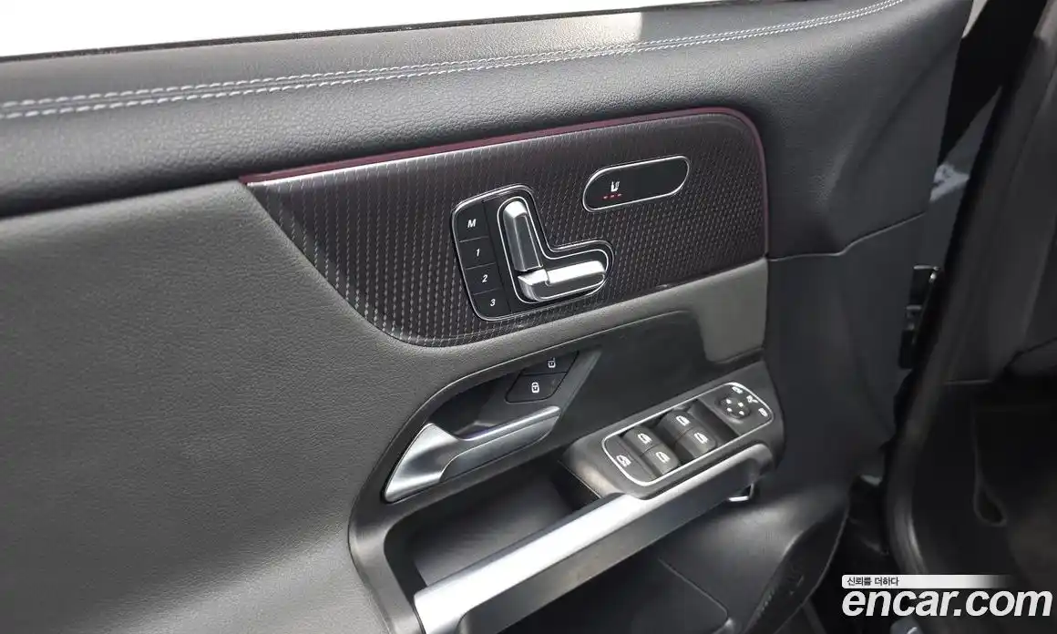 Mercedes-Benz EQB 2023 0.2 Автомат в Москве № 200339, фото 8