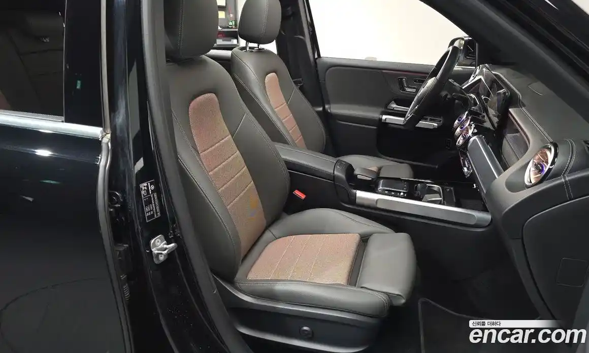 Mercedes-Benz EQB 2023 0.2 Автомат в Москве № 200339, фото 9