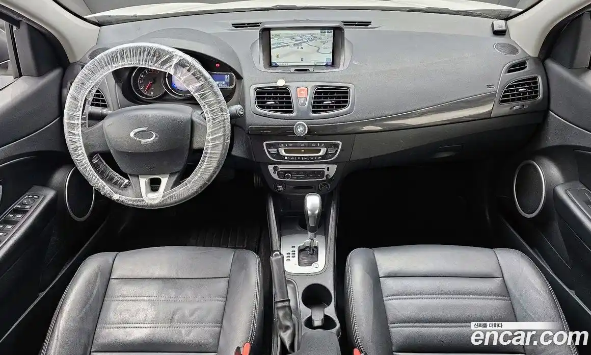 Renault SM3 2014 1.6 Автомат в Москве № 208668, фото 11