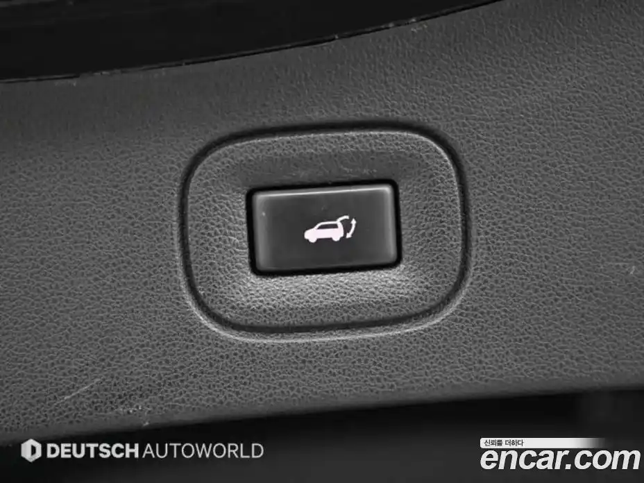 Renault QM6 2017 2.0 Автомат в Москве № 210047, фото 20