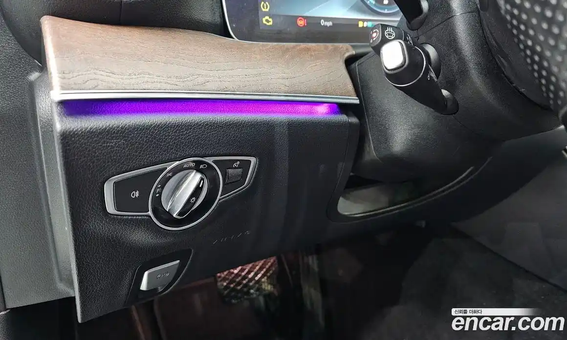 Mercedes-Benz E-Class 2017 2.0 Автомат в Москве № 212122, фото 17