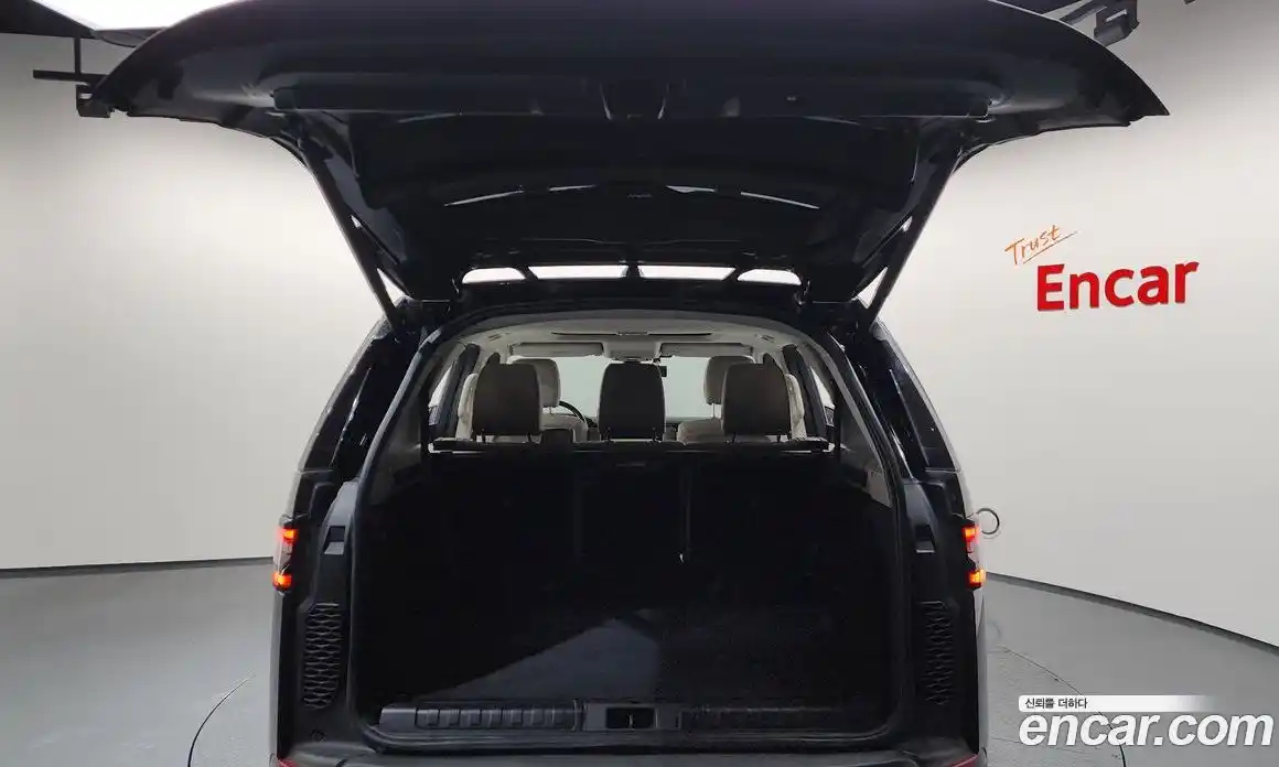 Land Rover Discovery 2019 2.0 Автомат в Москве № 213600, фото 20