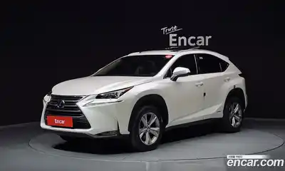 Lexus NX, 2017