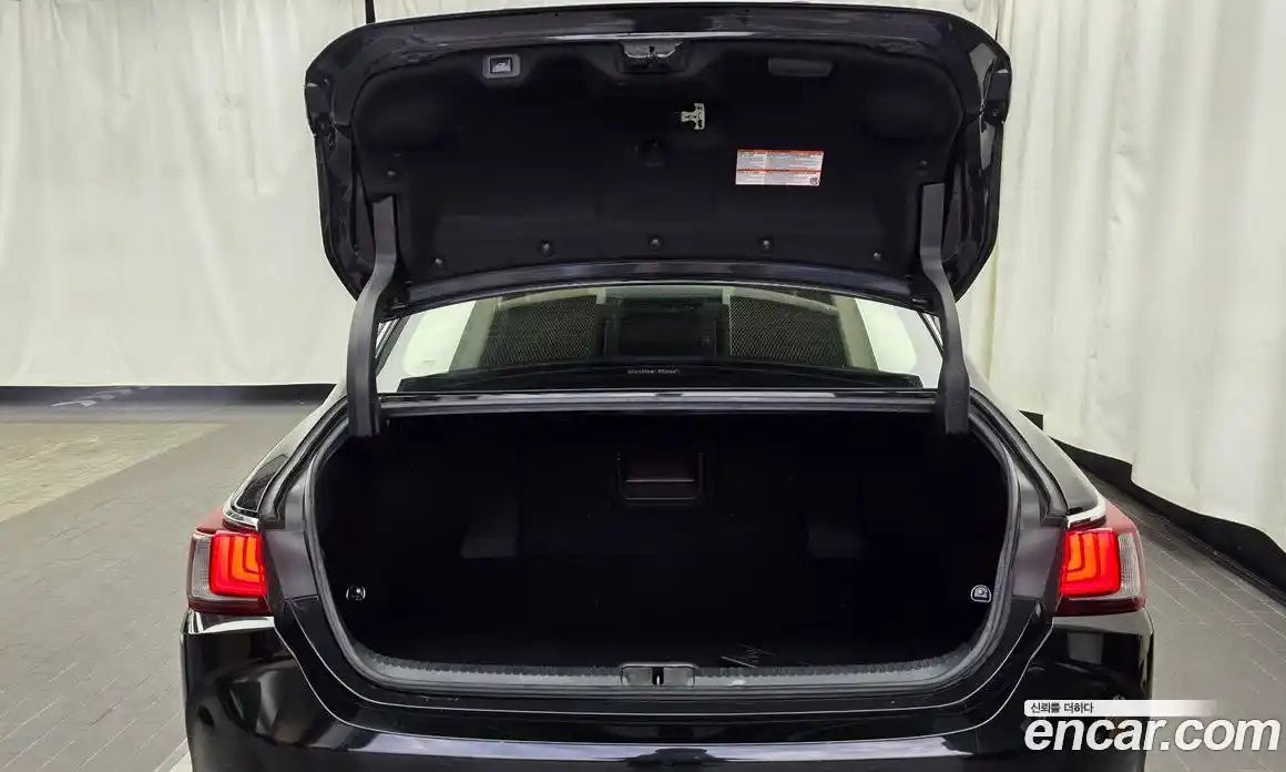 Lexus ES 2019 2.5 Автомат в Москве № 214697, фото 16