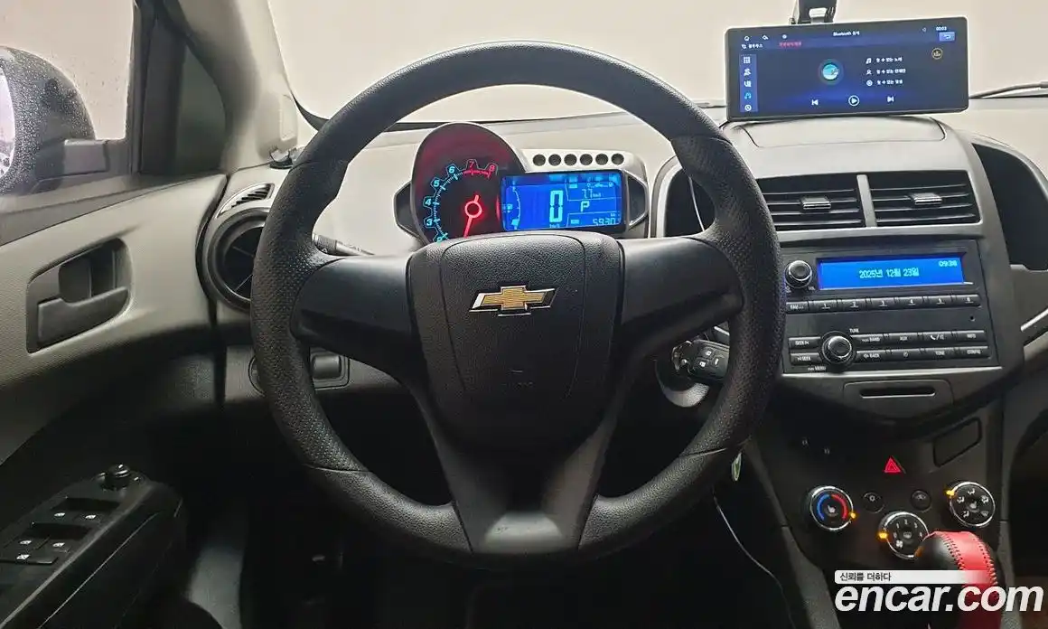 Chevrolet Aveo 2013 1.6 Автомат в Москве № 219672, фото 12