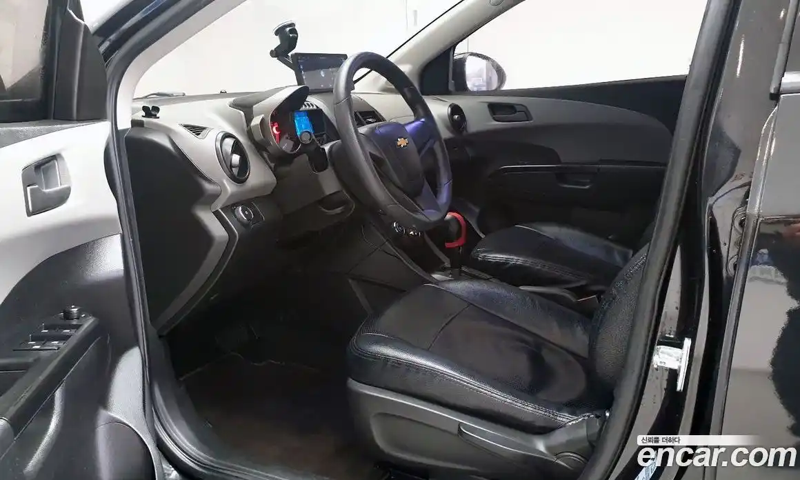 Chevrolet Aveo 2013 1.6 Автомат в Москве № 219672, фото 13