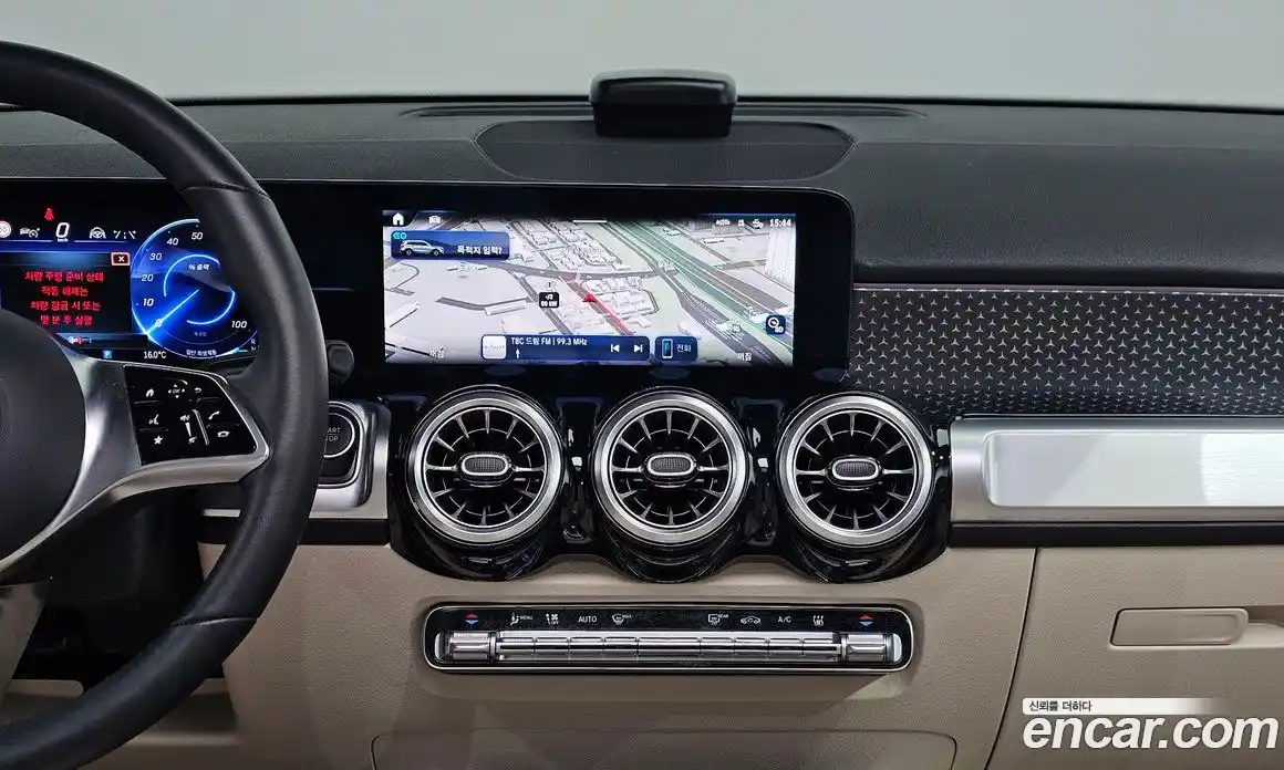 Mercedes-Benz EQB 2025 0.2 Автомат в Москве № 220891, фото 14