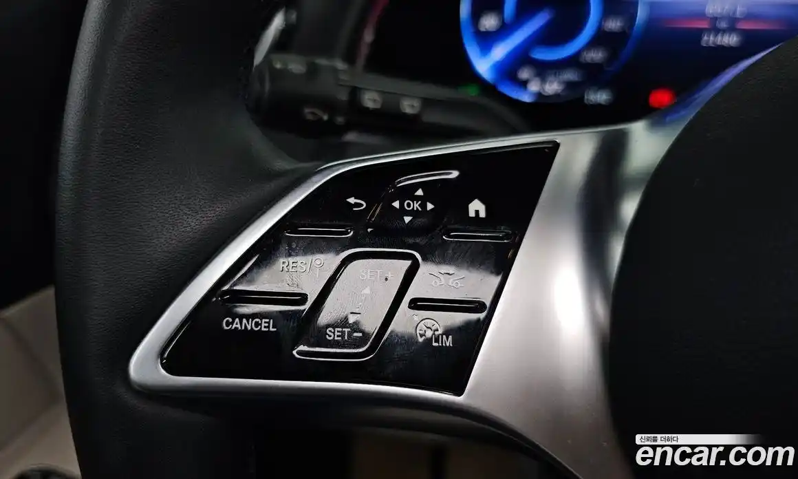 Mercedes-Benz EQB 2025 0.2 Автомат в Москве № 220891, фото 18