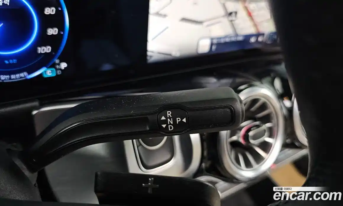 Mercedes-Benz EQB 2025 0.2 Автомат в Москве № 220891, фото 9