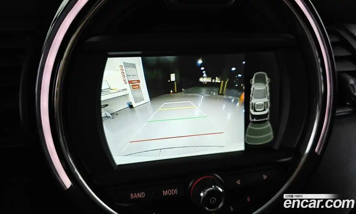 Mini Cooper 2015 1.5 Автомат в Москве № 221279, фото 15