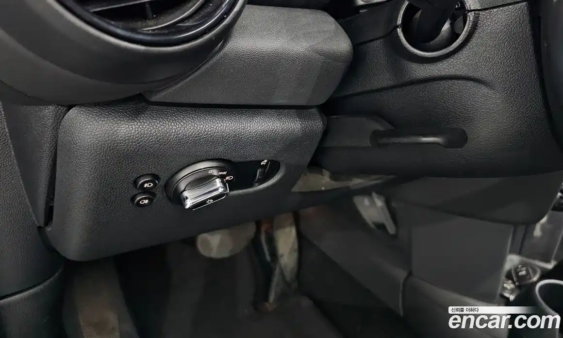 Mini Cooper 2015 1.5 Автомат в Москве № 221279, фото 20