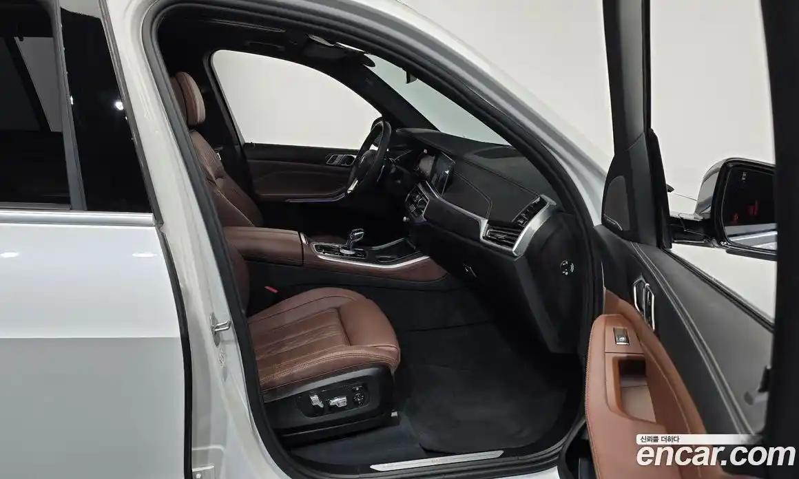 BMW X5 2023 3.0 Автомат в Москве № 228327, фото 11