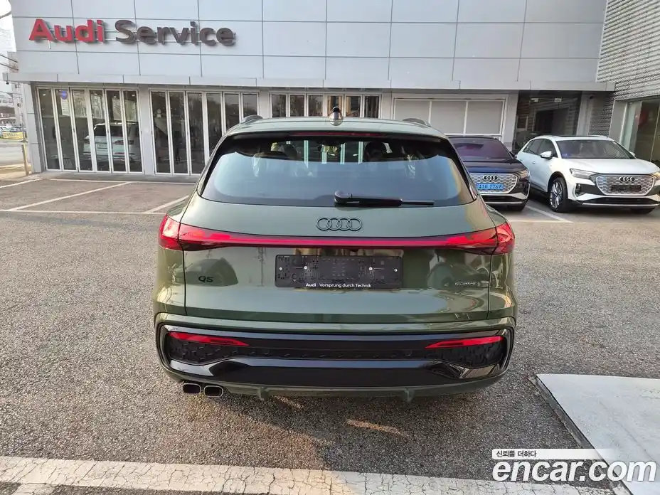 Audi Q5 2025 2.0 Автомат в Москве № 230231, фото 4