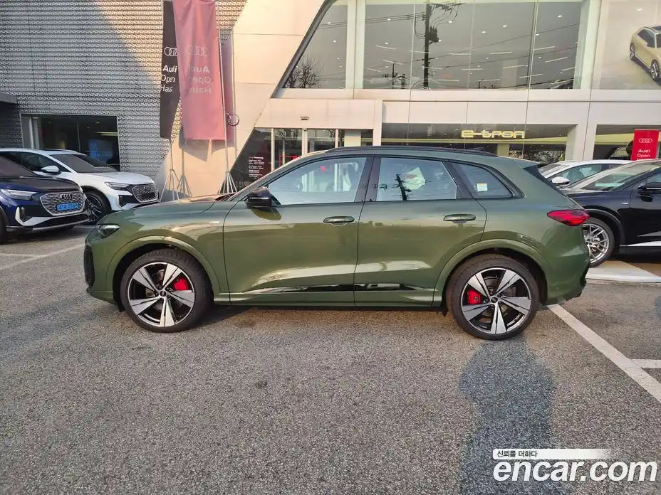 Audi Q5 2025 2.0 Автомат в Москве № 230231, фото 5