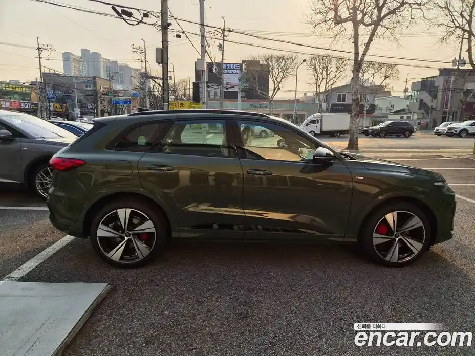 Audi Q5 2025 2.0 Автомат в Москве № 230231, фото 7