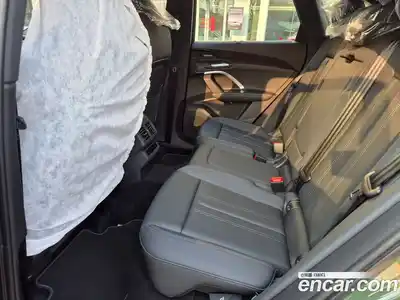 Audi Q5 2025 2.0 Автомат в Москве № 230231, миниатюра 10