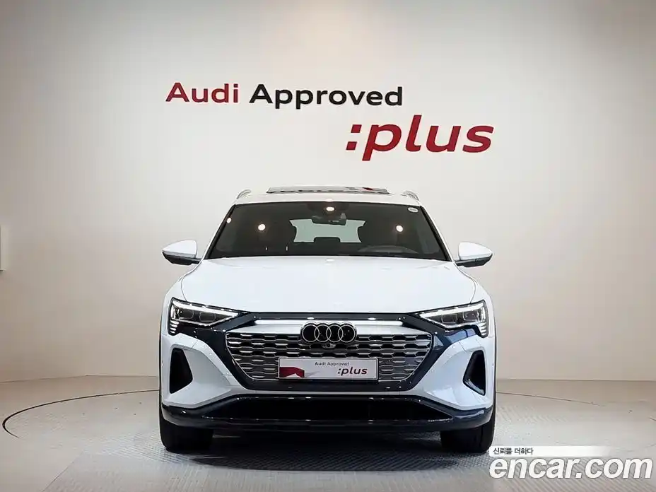 Audi Q8 e-tron 2024 0.2 Автомат в Москве № 230279, фото 3