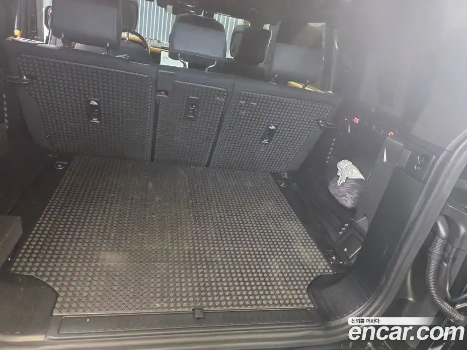 Land Rover Defender 2024 3.0 Автомат в Москве № 231329, фото 13