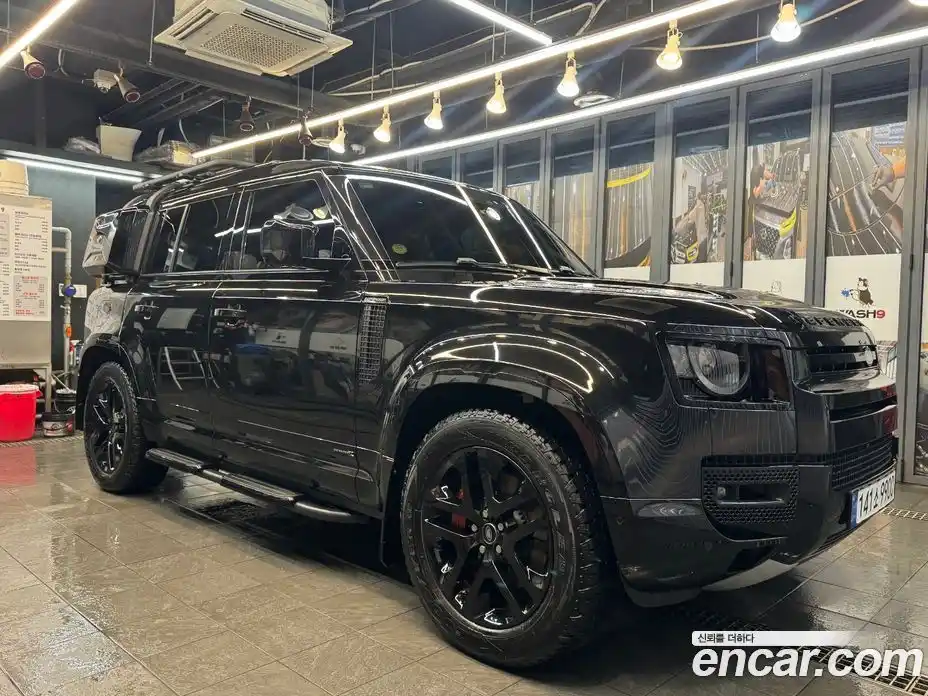 Land Rover Defender 2024 3.0 Автомат в Москве № 231329, фото 3