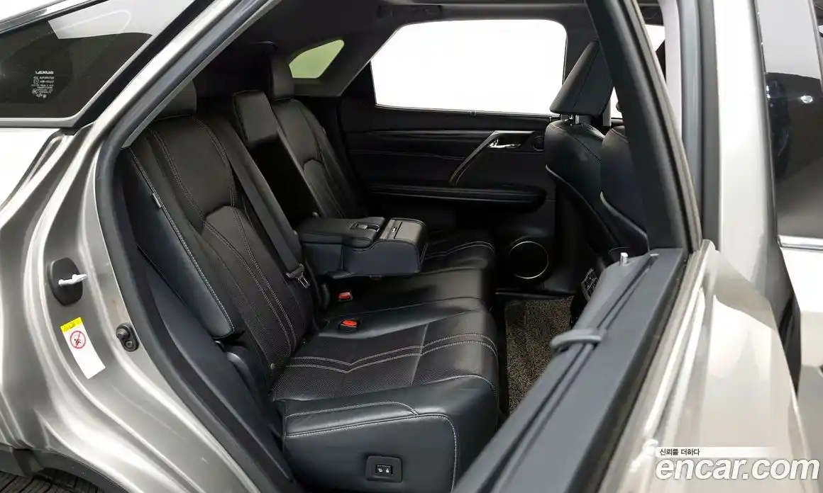 Lexus RX 2019 3.5 Автомат в Москве № 232031, фото 3