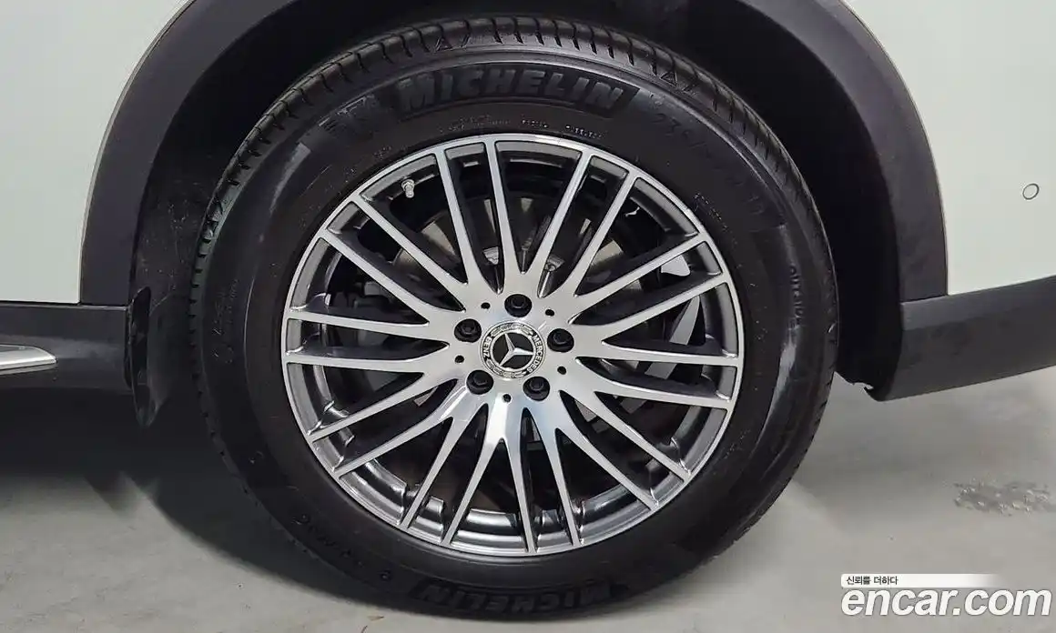 Mercedes-Benz GLC-Class 2025 2.0 Автомат в Москве № 238017, фото 5