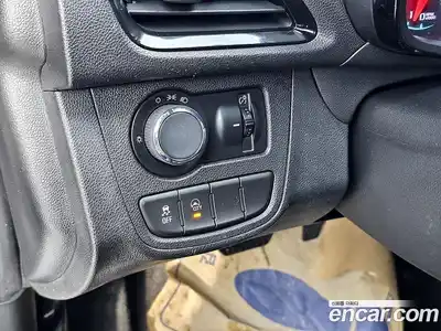 Chevrolet Spark 2016 1.0 Автомат в Москве № 240155, миниатюра 11