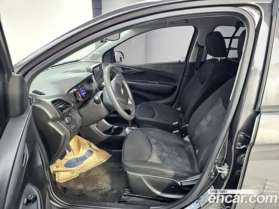 Chevrolet Spark 2016 1.0 Автомат в Москве № 240155, фото 8