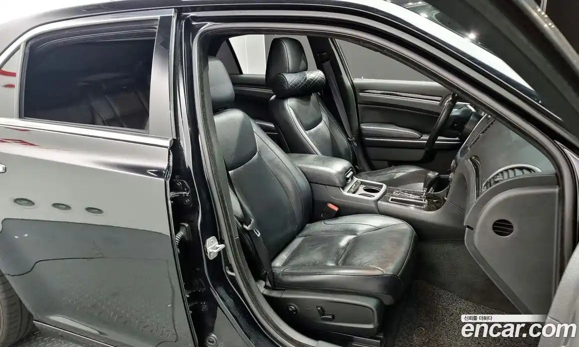 Chrysler 300C 2012 3.0 Автомат в Москве № 249102, фото 10