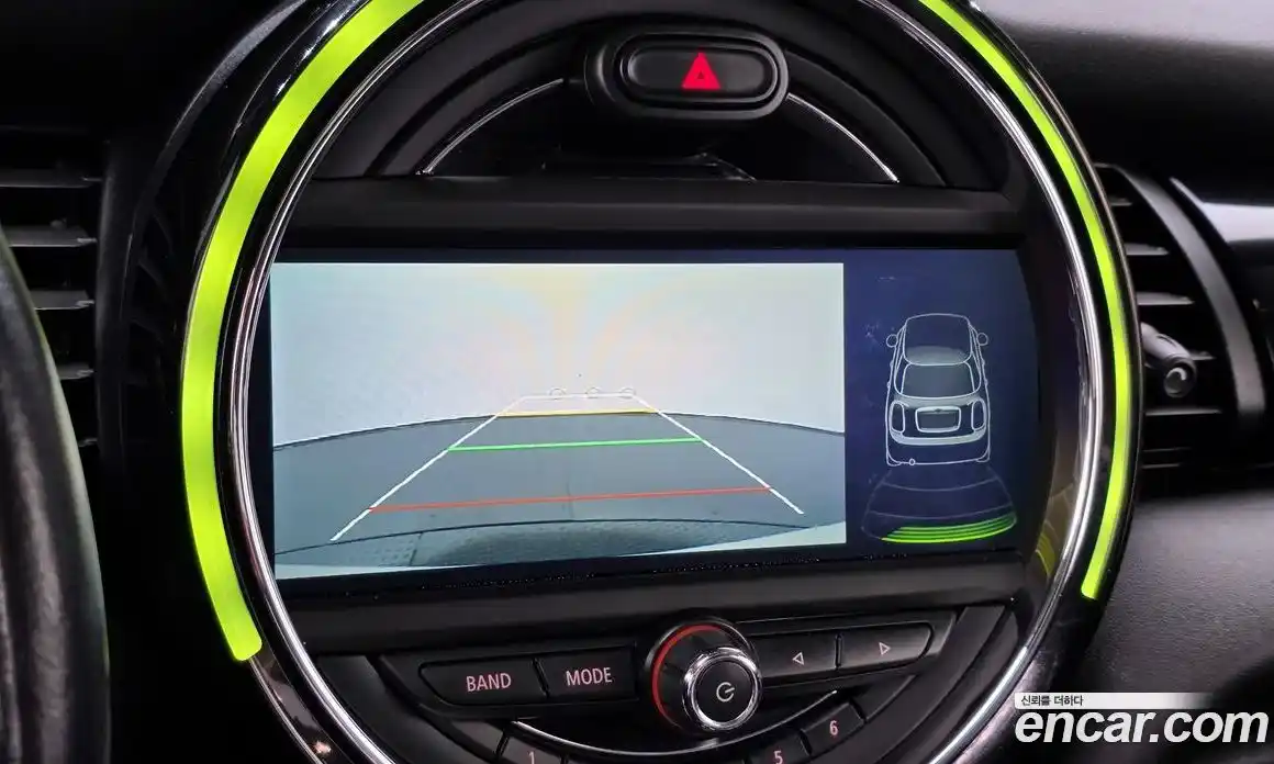 Mini Cooper 2015 1.5 Автомат в Москве № 253573, фото 15