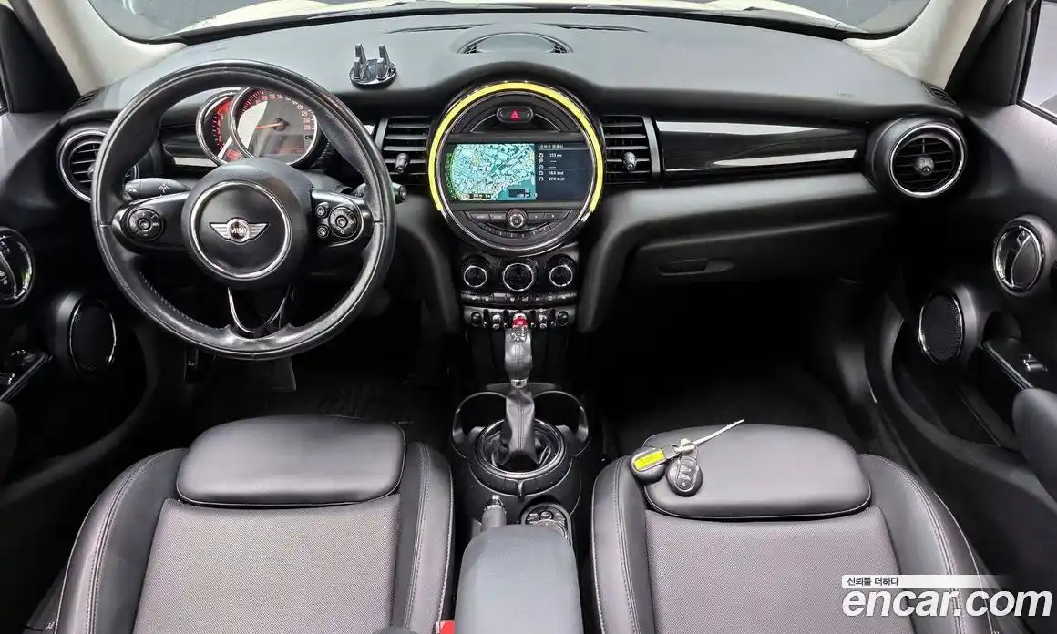Mini Cooper 2015 1.5 Автомат в Москве № 253573, фото 7