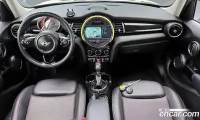 Mini Cooper 2015 1.5 Автомат в Москве № 253573, миниатюра 7