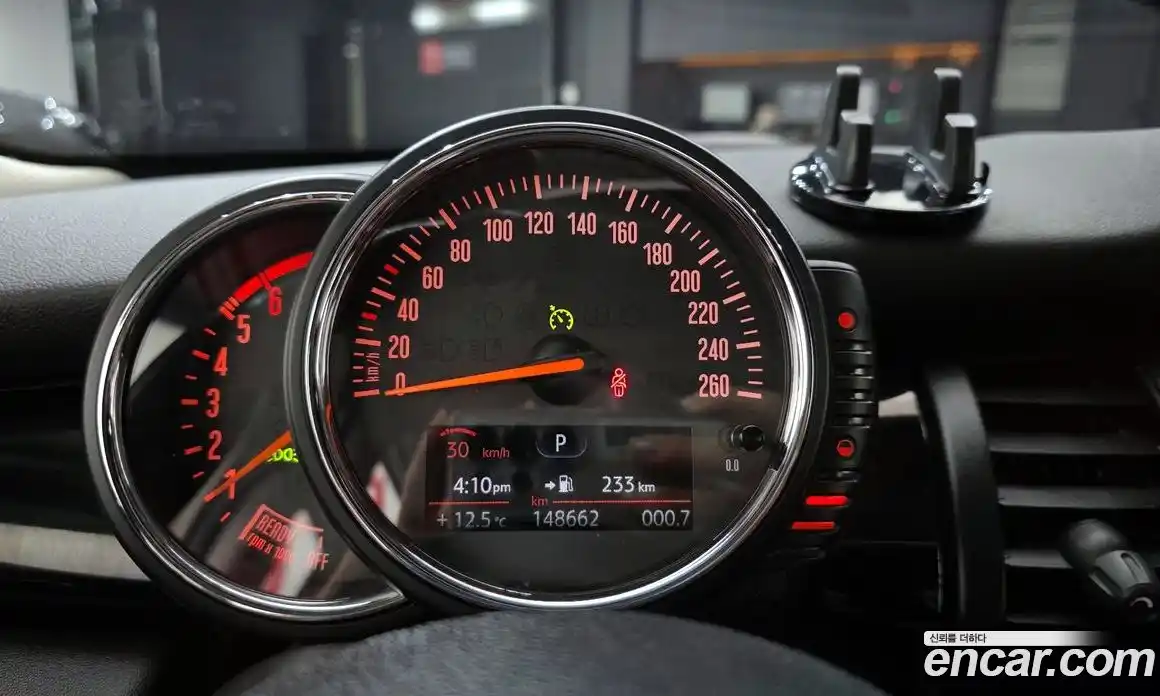 Mini Cooper 2015 1.5 Автомат в Москве № 253573, фото 8