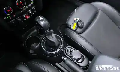 Mini Cooper 2015 1.5 Автомат в Москве № 253573, миниатюра 9