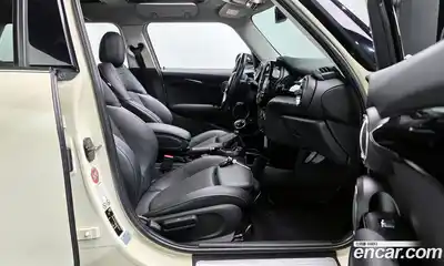 Mini Cooper 2015 1.5 Автомат в Москве № 253573, миниатюра 10