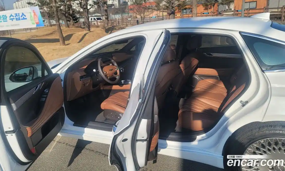 Genesis G80 2023 2.5 Автомат в Москве № 25392, фото 16