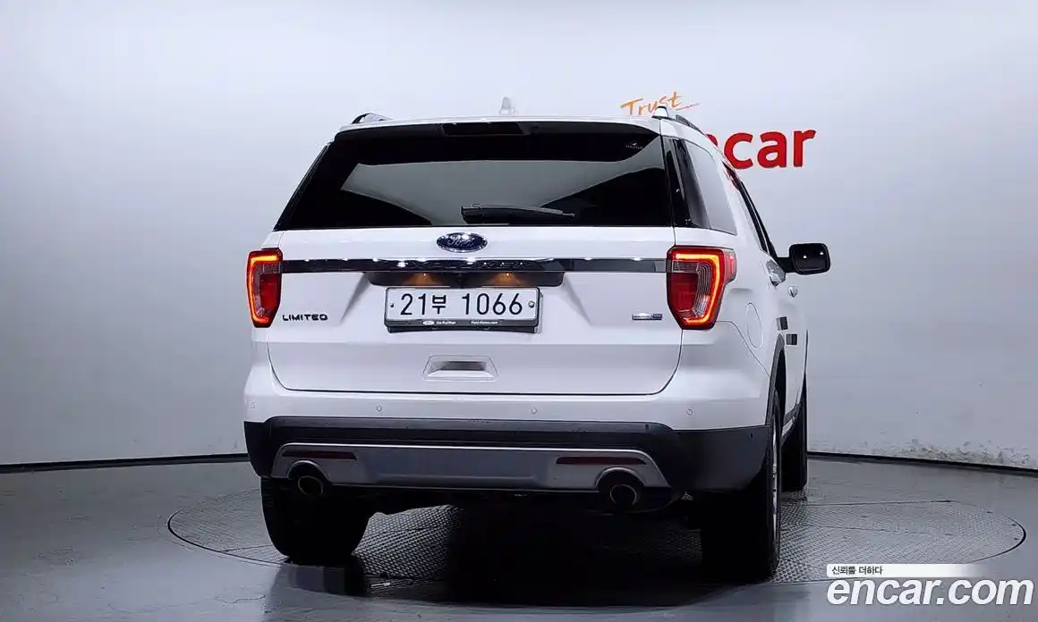 Ford Explorer 2017 2.3 Автомат в Москве № 255583, фото 15