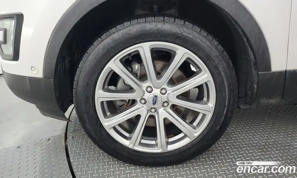 Ford Explorer 2017 2.3 Автомат в Москве № 255583, фото 4