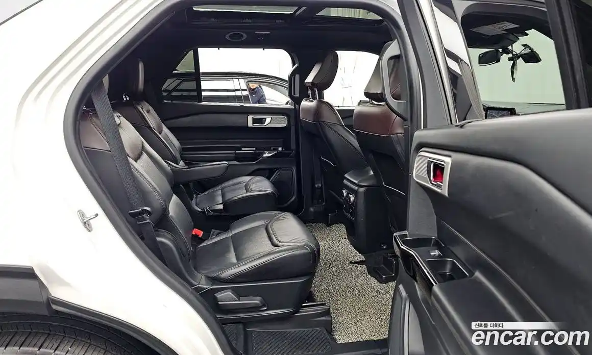 Ford Explorer 2021 3.0 Автомат в Москве № 255631, фото 12