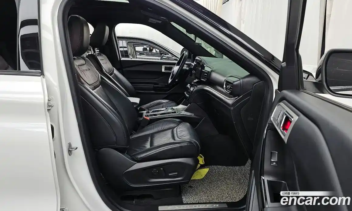 Ford Explorer 2021 3.0 Автомат в Москве № 255631, фото 3