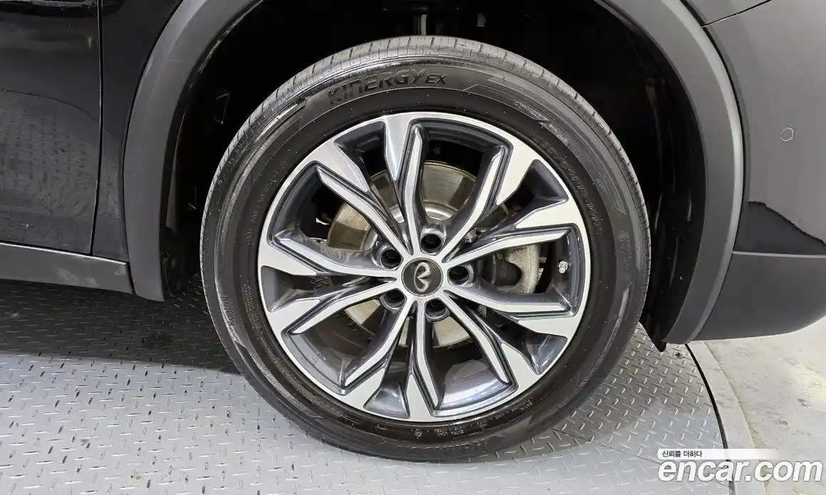 Infiniti QX30 2019 2.0 Автомат в Москве № 256147, фото 14