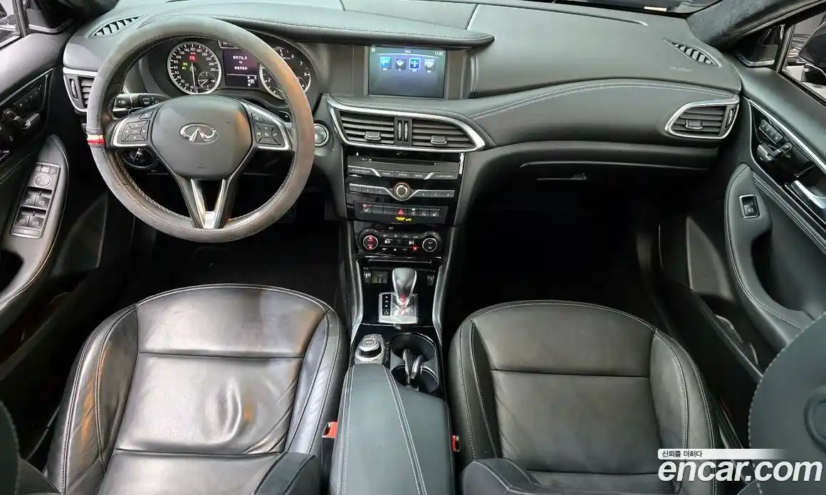 Infiniti QX30 2019 2.0 Автомат в Москве № 256147, фото 15