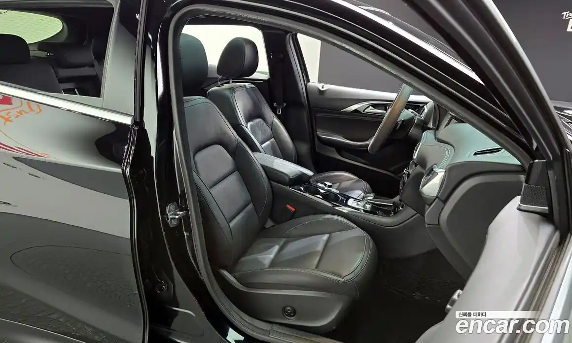 Infiniti QX30 2019 2.0 Автомат в Москве № 256147, фото 4