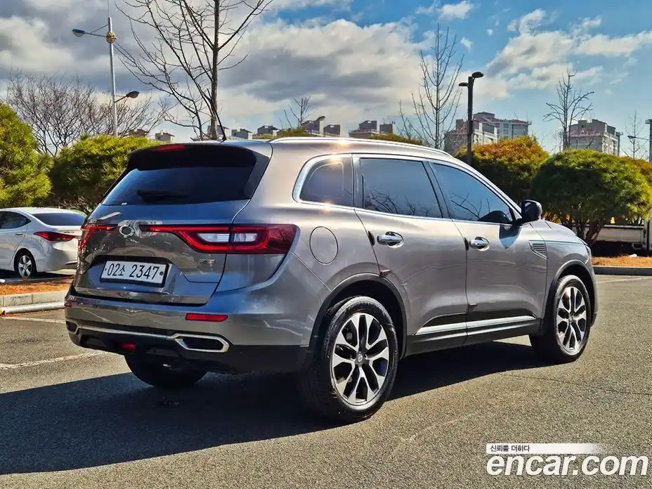 Renault QM6 2017 2.0 Автомат в Москве № 278046, фото 3