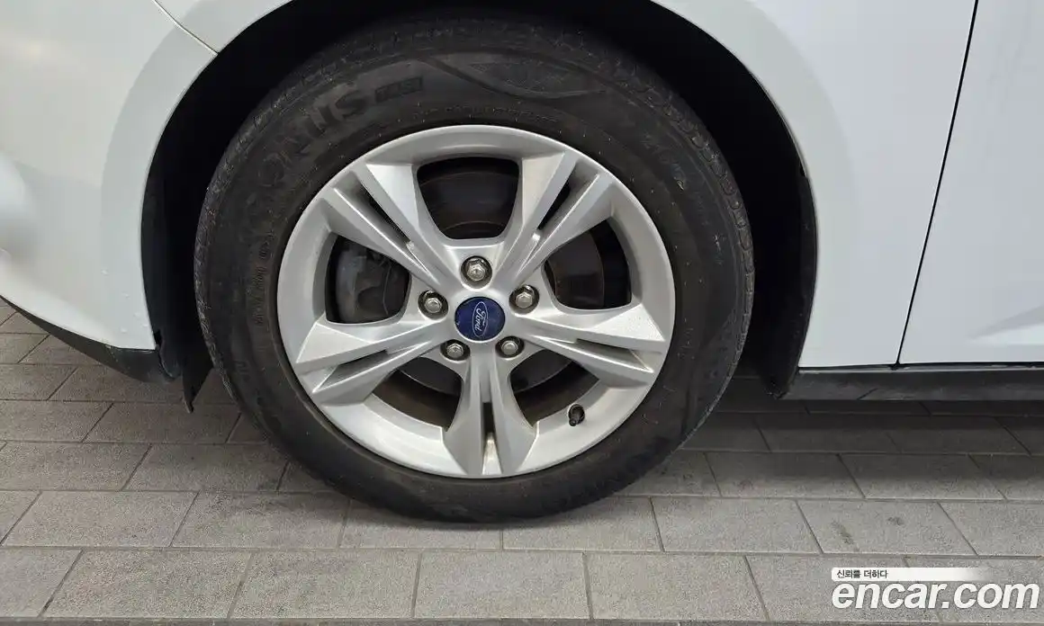 Ford Focus 2014 2.0 Автомат в Москве № 284026, фото 11