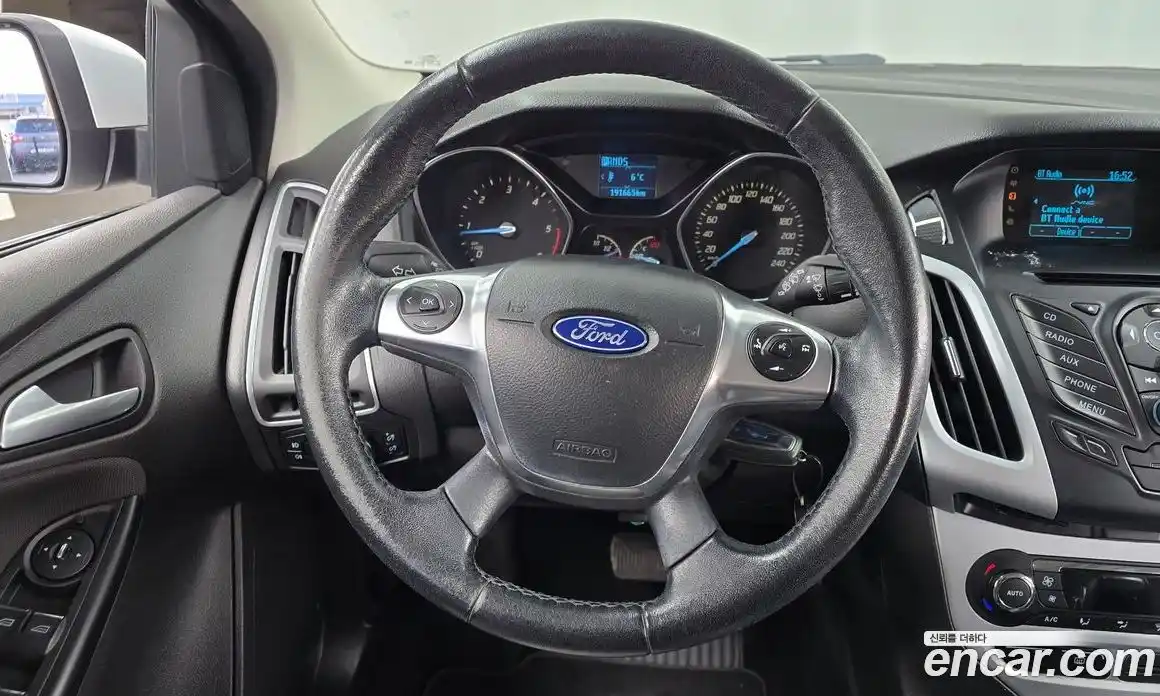 Ford Focus 2014 2.0 Автомат в Москве № 284026, фото 20