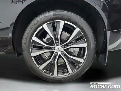 Volvo XC60 2023 2.0 Автомат в Москве № 293933, миниатюра 10